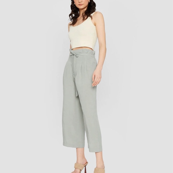 Anreannah Wide Leg Pants - New With Tags - NEVER WORN - Iron Grey